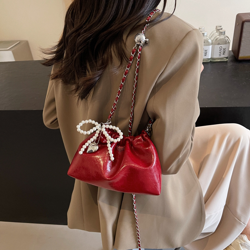 Bag Korean-Style High-End Stylish Bucket Bag Spring 2024 New Unique Design Chain Single Shoulder Crossbody Bag for Women