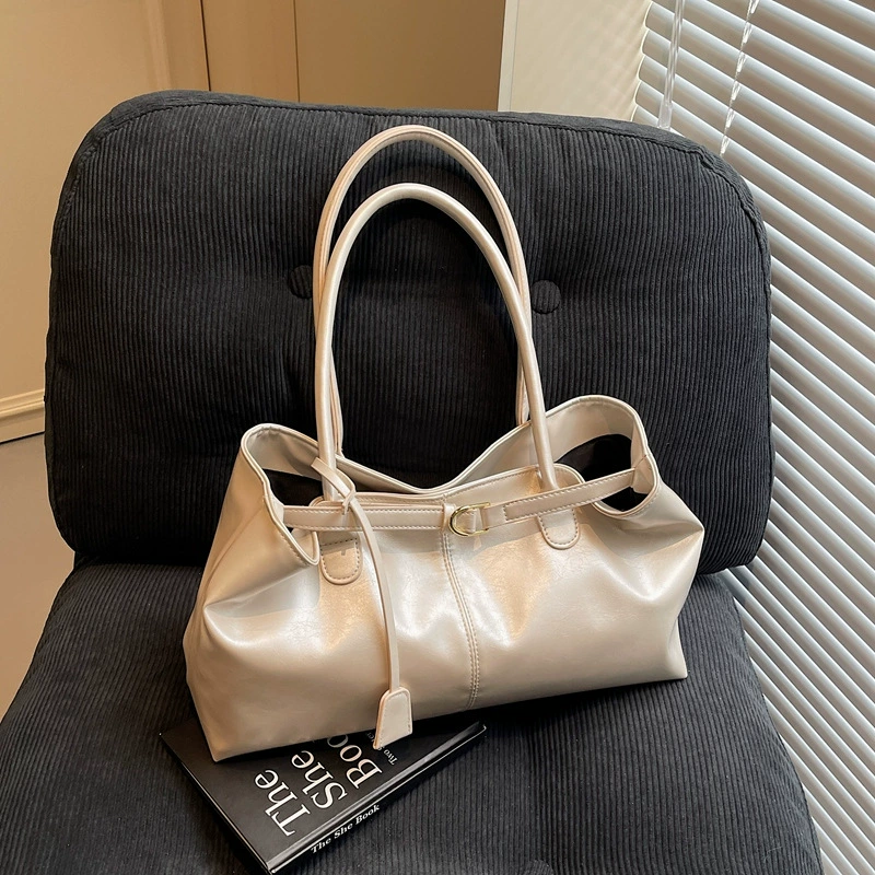 Shoulder bag, universal one-shoulder bag, high-quality style, trend of season, city style
