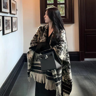 Ink Painting Double-Sided Shawl for Women in Autumn and Winter Retro Style Warm Cloak Scarf Large Cloak Thick Outwear