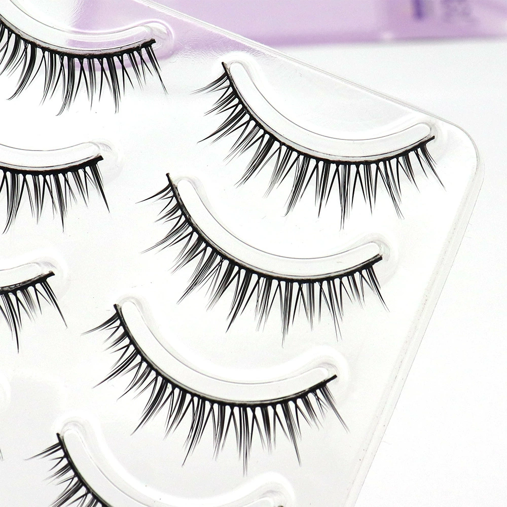 Sophisticated comics, dense false eyelashes