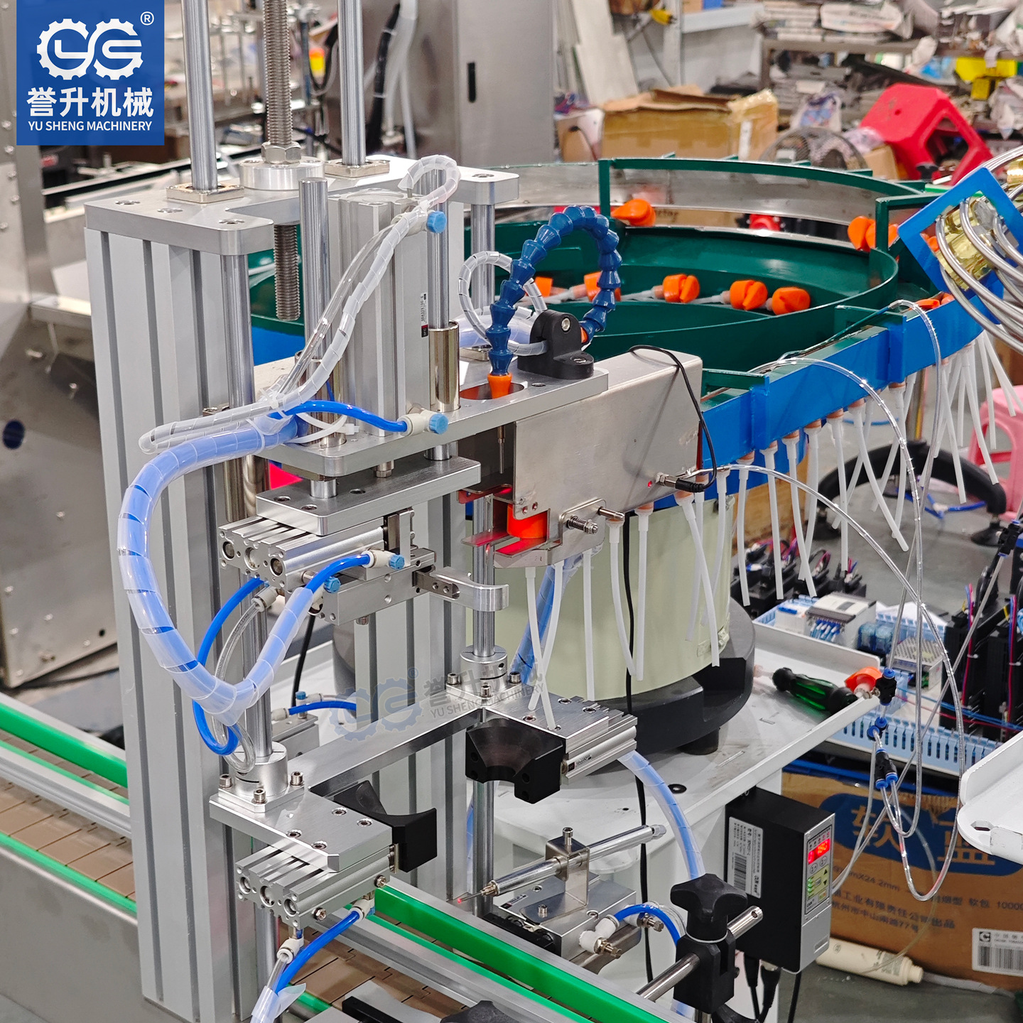 鸭嘴盖自动上盖机拧盖机流水线泵头盖蝴蝶盖喂盖机伺服旋盖机