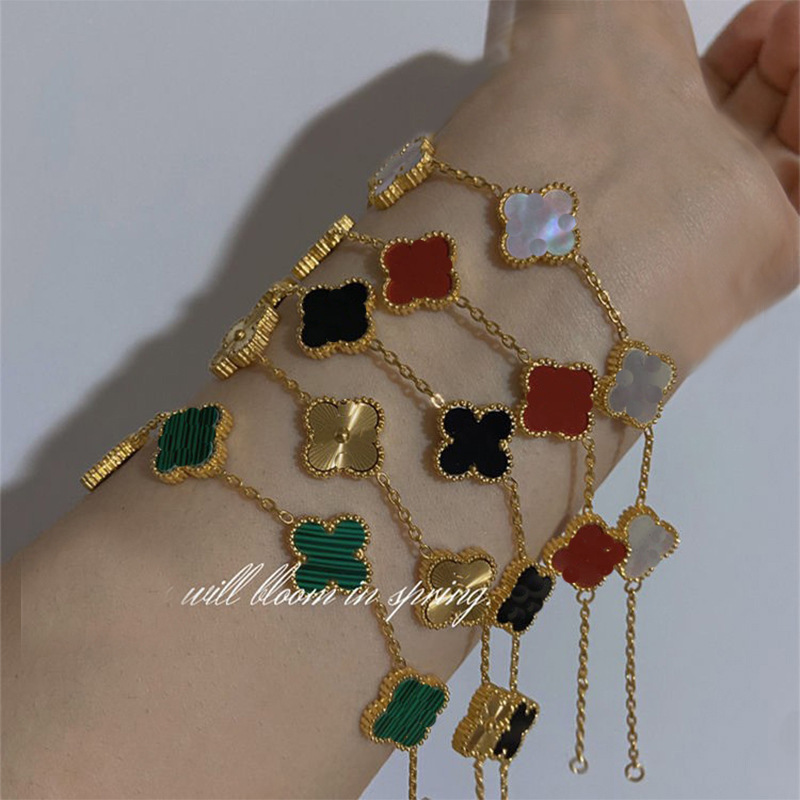 Cross-Border V-Gold High-End Version Four-Leaf Clover Bracelet for Women, Titanium Steel, Light Luxury, 18K, Unique Design, Non-Fading Five-Leaf Bracelet Cross-Border V-Gold High-End Version Four-Leaf Clover Bracelet for Women, Titanium Steel, Light Luxury, 18K, Unique Design, Non-Fading Five-Leaf Bracelet