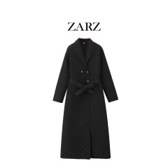 ZARZは欧米風の新型婦人服を自作しました。