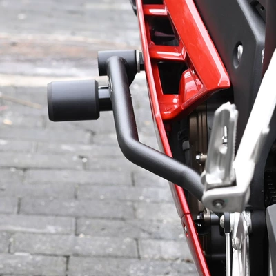 Suitable for Zhang Xue 820Rr: Motorcycle bumper