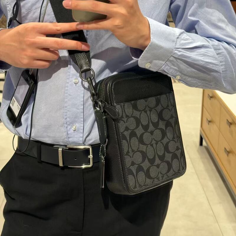 C's Men's Crossbody Bag Camera Bag Messenger Bag Classic Genuine Leather Small Square Bag Cross-Border Men's Bag Cc009