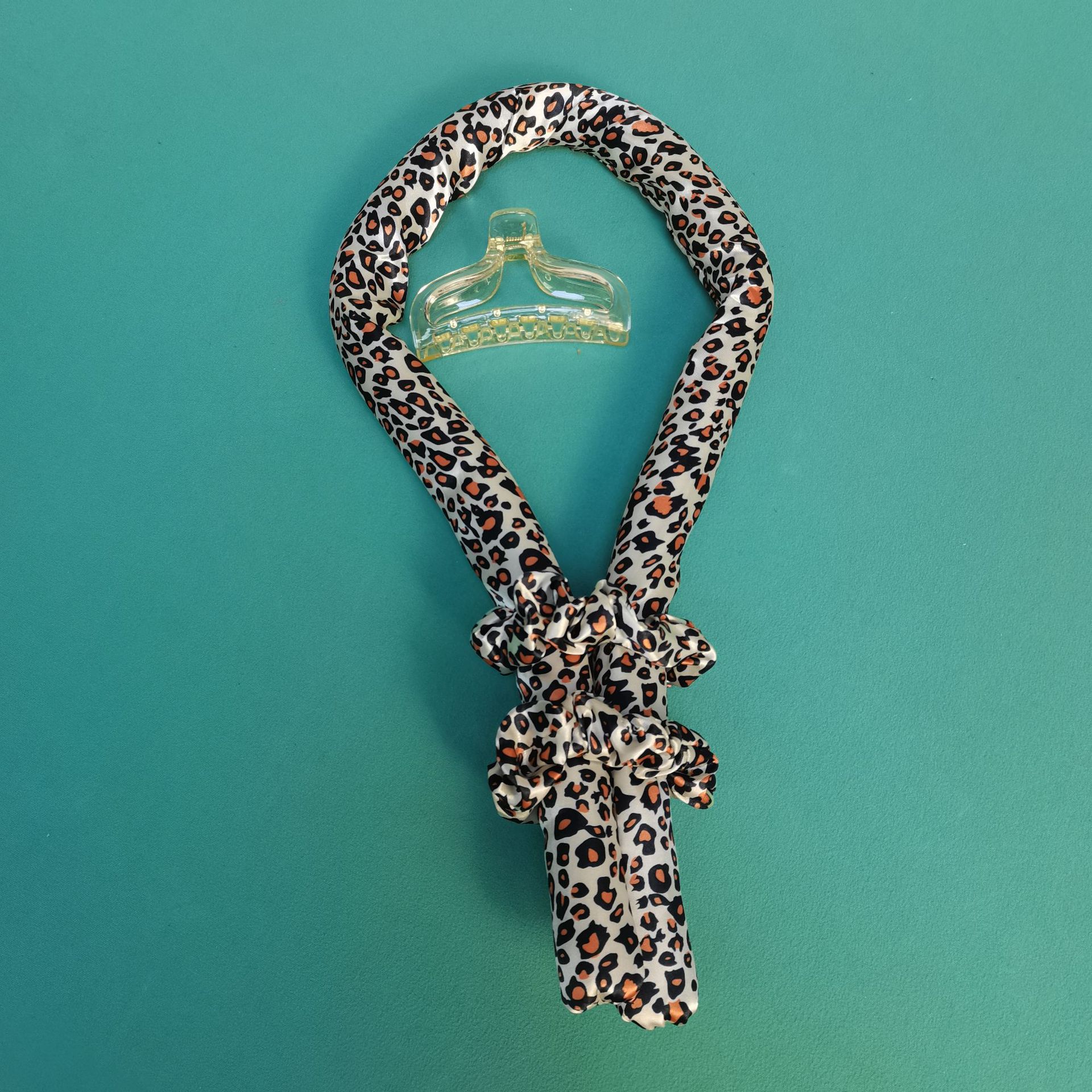 Set de 4 rizadores amarillos con estampado de leopardo (bolsa OPP)