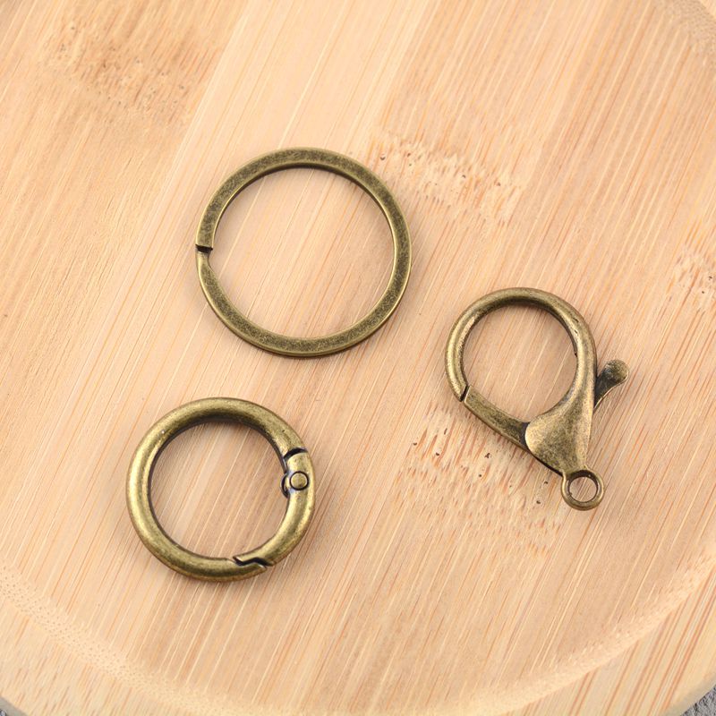 Hot sale European and American cross-border ancient bronze round key ring lobster clasp vintage Chinese key ring accessories