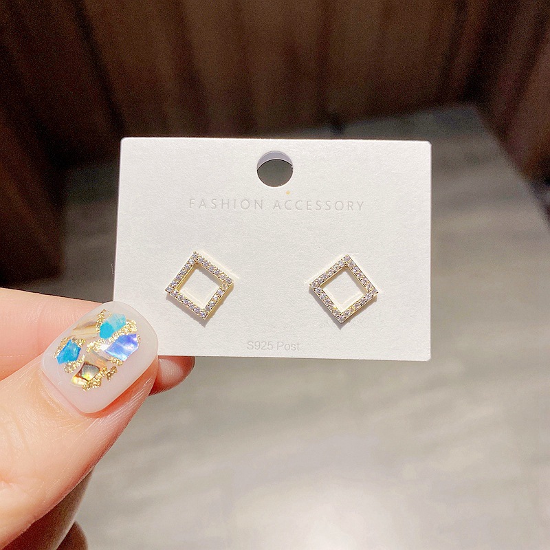 Fashion Geometric Copper Inlaid Zircon Earrings display picture 1