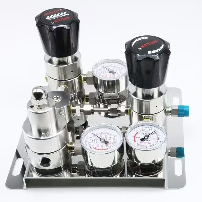 不锈钢316L半自动切换R1100不带隔膜阀简配一用一备不间断供气