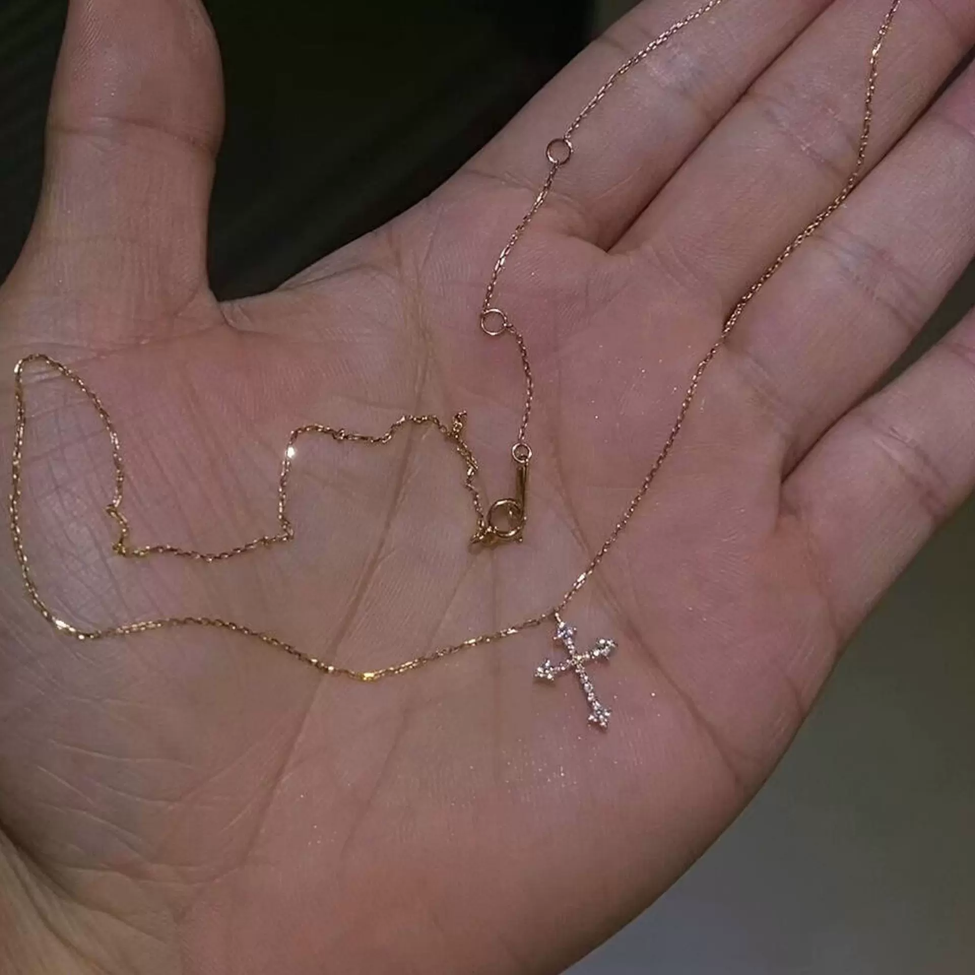 新款爆款镶锆石十字架钻石闪钻吊坠项链女小众小巧精致锁骨链高级