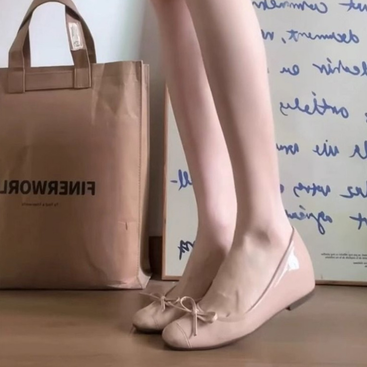 2026 primavera y verano nuevo estilo francés superficial altura de moda zapatos de cabeza de mujer suave y cómodos zapatos de ballet versátiles