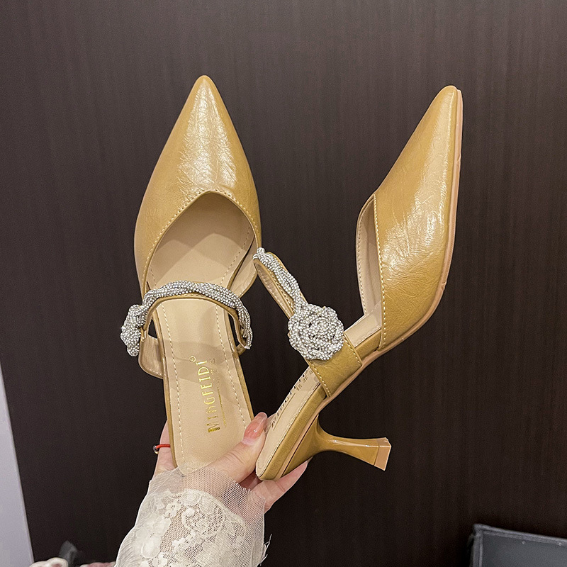 Baotou medio zapatillas 2026 nuevo tipo de verano con un talón de diamante zapatillas de tacones altos para mujeres con punta universal image 3