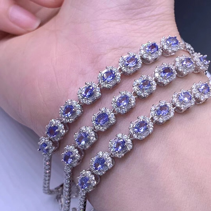 New natural tanzanite bracelet inlaid s925 silver women's jewelry wholesale live jewelry trembles a generation of hair New natural tanzanite bracelet inlaid s925 silver women's jewelry wholesale live jewelry trembles a generation of hair