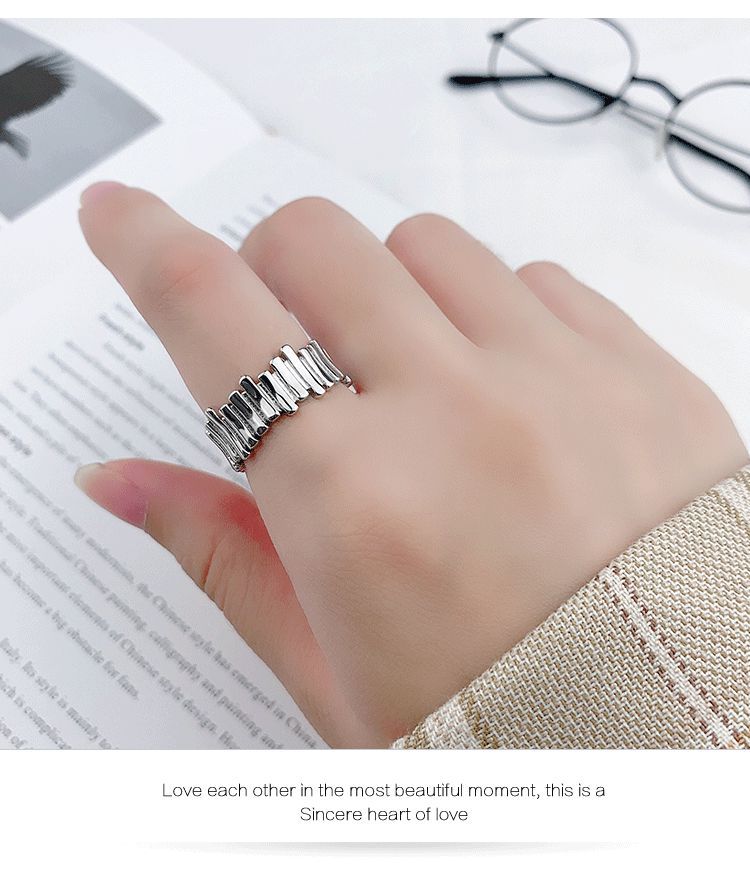Korean Style Ins SpecialInterest Design Geometric Ring Fashion Irregular Lines Versatile Switchable Index Finger Ring Womenpicture1