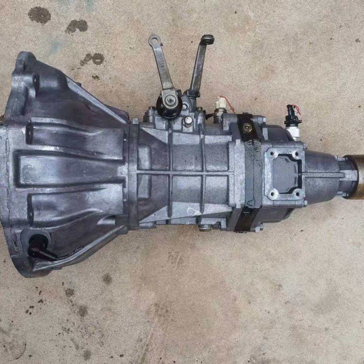 Suitable for Jinbei Grace V19, Haishi 491, 4Y van, Great Wall pickup truck manual transmission gearbox assembly