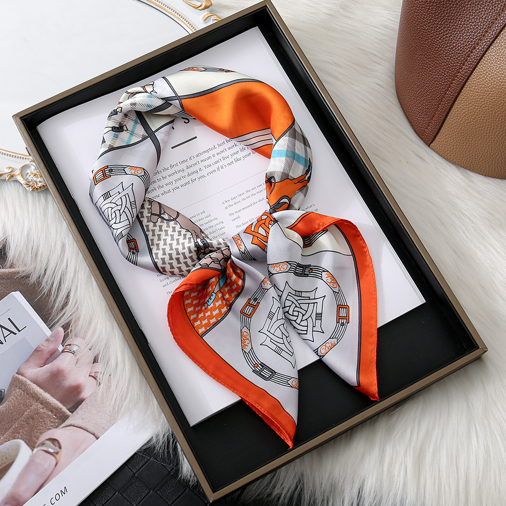 Transfronterizos nueva seda 70 bufandas de seda impresa multicolor diaria bufandas de cabello de alto nivel sensación de ataduras de cabello bolsa bufandas cuadradas