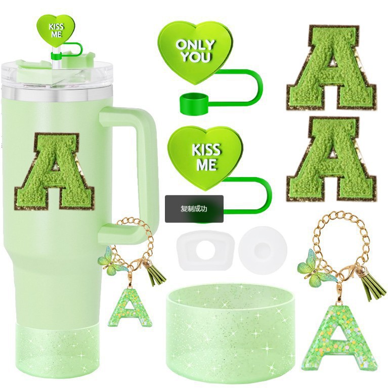 7pcs taza Stanley cuerda de mano colgante de silicona flor tapa de pajita bola de felpa colgante de copa cadena de taza de color