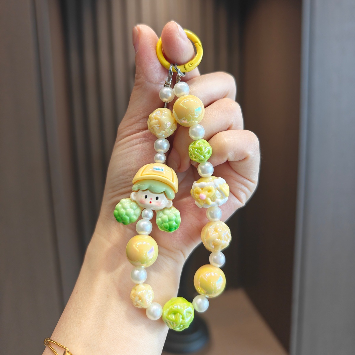 Nuevo colgante de cadena de teléfonos móviles de dibujos animados palomitas de maíz colgante de llavero creativo colgante de bolsas de perlas pintadas a mano