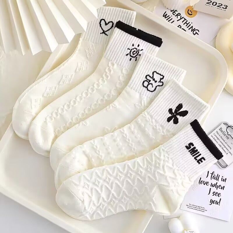 [2431-여성 엠보싱 세로 웨이브 종아리 양말] 믹스 컬러