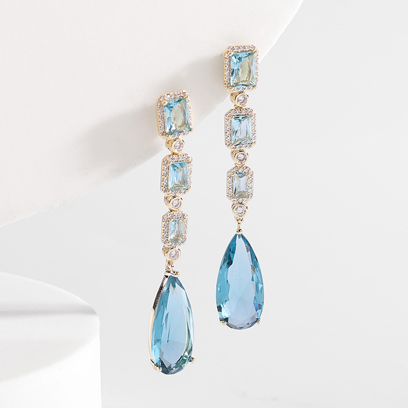 1 Paire Glamour Brillant Les Gouttelettes D'eau Placage Incruster Le Cuivre Zircon Boucles D'oreilles display picture 1