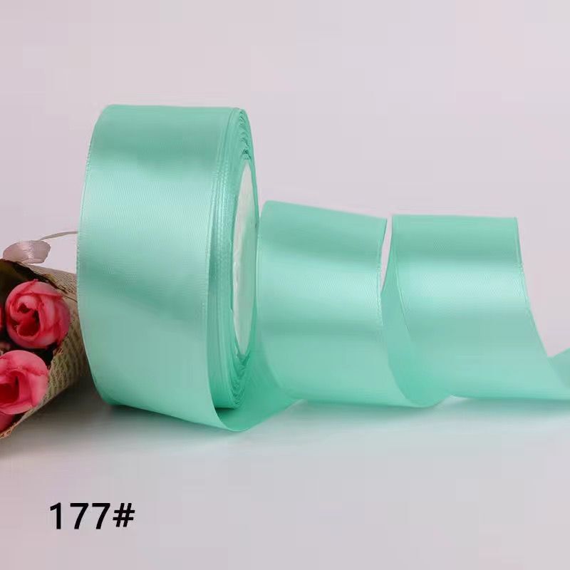 티파니 블루; 유니버설