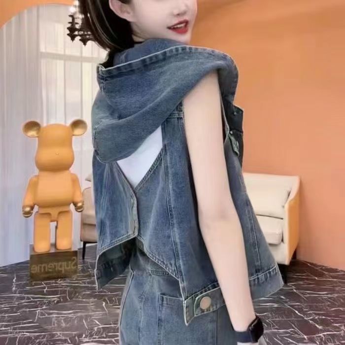 Denim Vest Hooded 2024 Women's Popular Summer Backless Style Korean Style Slim Fashion Trendy Light Pullover Vest