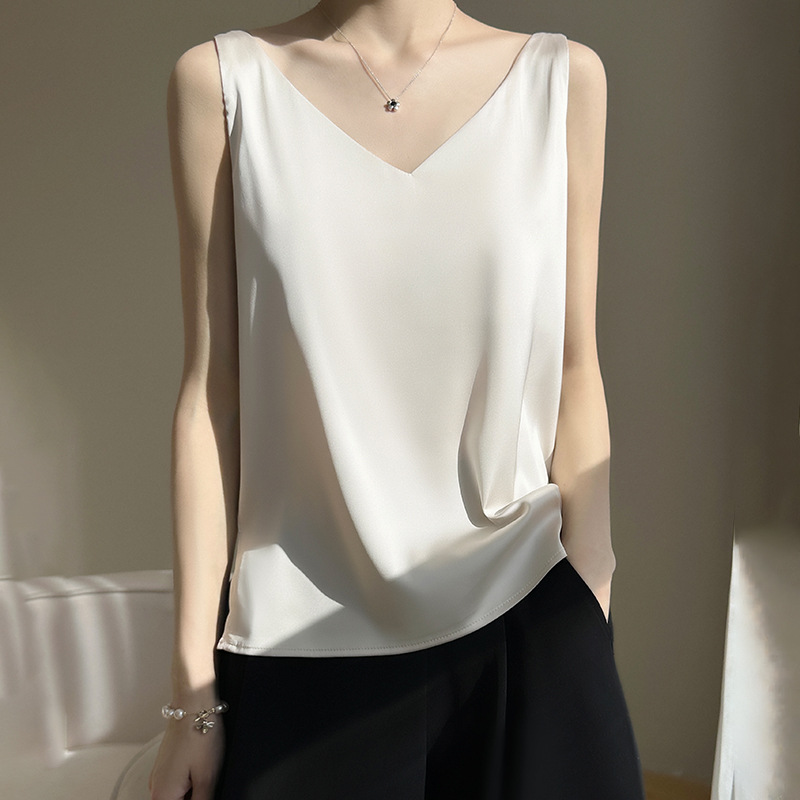 Champagne color