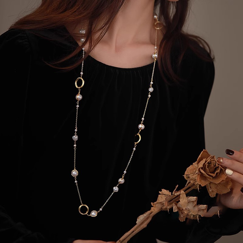 골드 펄 스웨터 체인