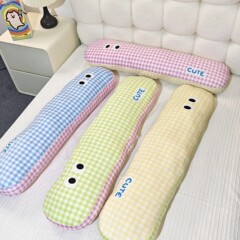 ins风卧室格子长条抱枕女生睡觉宿舍侧睡夹腿枕头床头软包大靠背