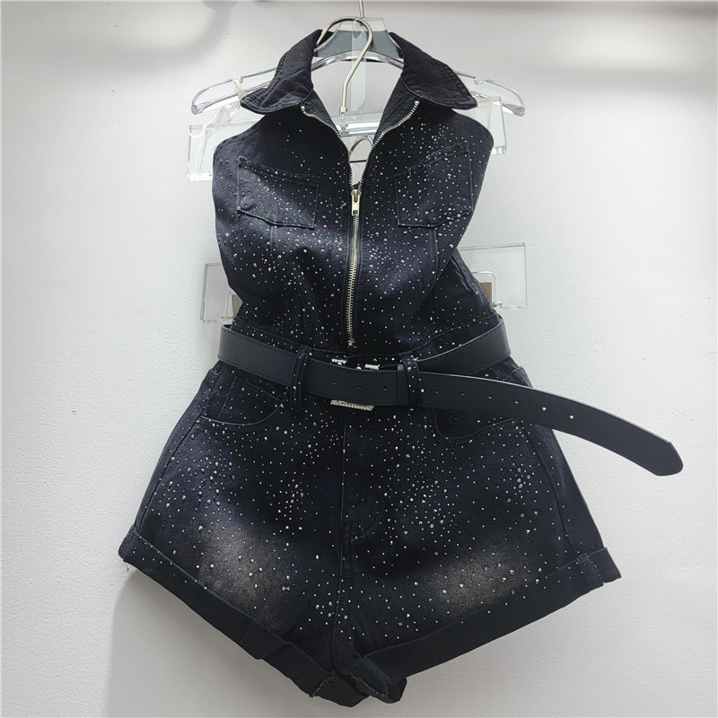 Pure Hot Girl Colgar Jeans Women2026 primavera y verano nuevo delgado versátil caliente diamante A pantalones cortos de piernas anchas