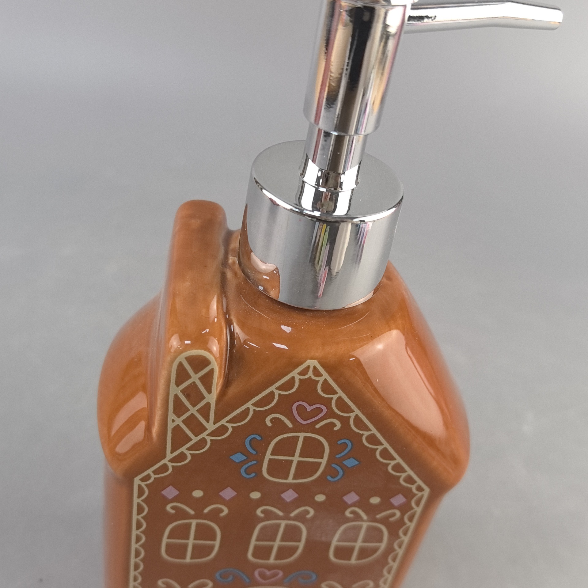 Casa de Navidad Baño Baño Gao Yan Emulsión Cerámica Presionar Desinfectante de Manos Champú Embarraje de Humedad