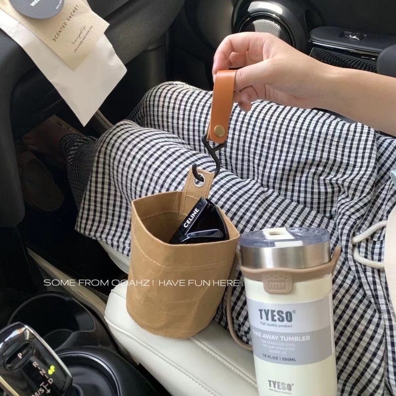 Car Storage storage bag trash can convenient car seat back air conditioning air outlet washable Kraft paper bag