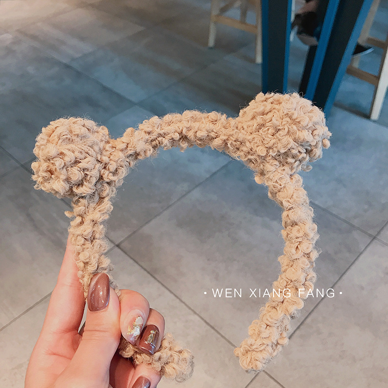 Corea del Sur venden lindas orejas de cabello de cordero de oso de pelo de pelo de pelo de peluche de otoño y invierno broche de pelo de pelo de peluche joyería