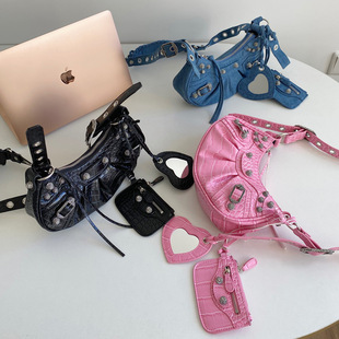 �羳�C܇��Ҹ�°��T����K����һ�����ް�ţƤ���μ簵��б��Ů��