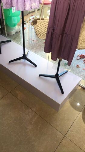 Clothing store display platform custom-made clothing store rectangular model stand model base window commercial props