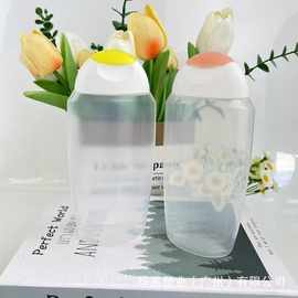 厂家定制私处护理瓶pp小拉盖扁瓶芳心同款挤压式洗护液瓶挤压半透