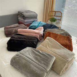 特价外贸跨境专柜保暖纤维厚毛毯法兰绒珊瑚绒抗静电纯色加厚毛毯