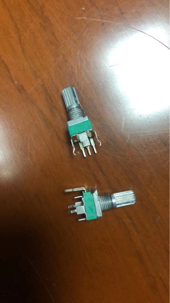 厂家供应音响功放机声卡小家电用097单联带支架电位器