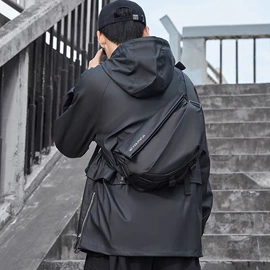 休闲背包;通用双肩背包;旅行包袋