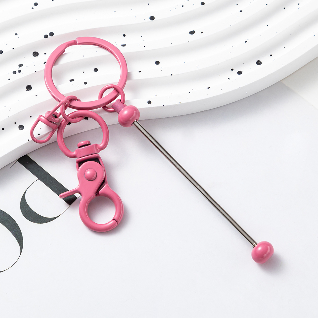 Llavero con cuentas de metal de personalidad creativa, llavero degradado multicolor al por mayor, colgante de joyería de red simple