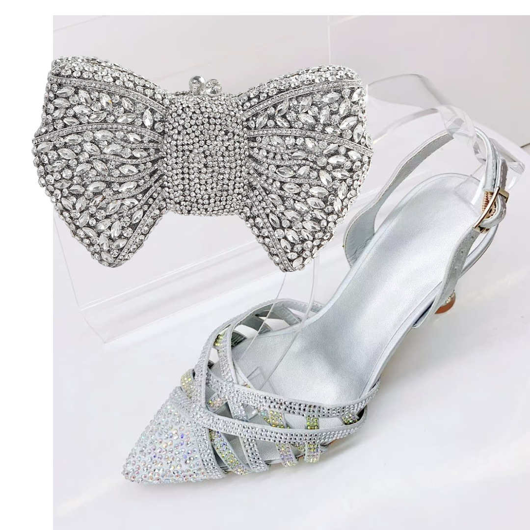 Selección estricta de zapatos de diseño italiano, nuevas sandalias de tacón alto, banquete de boda, zapatos de mujer de diamante de punta