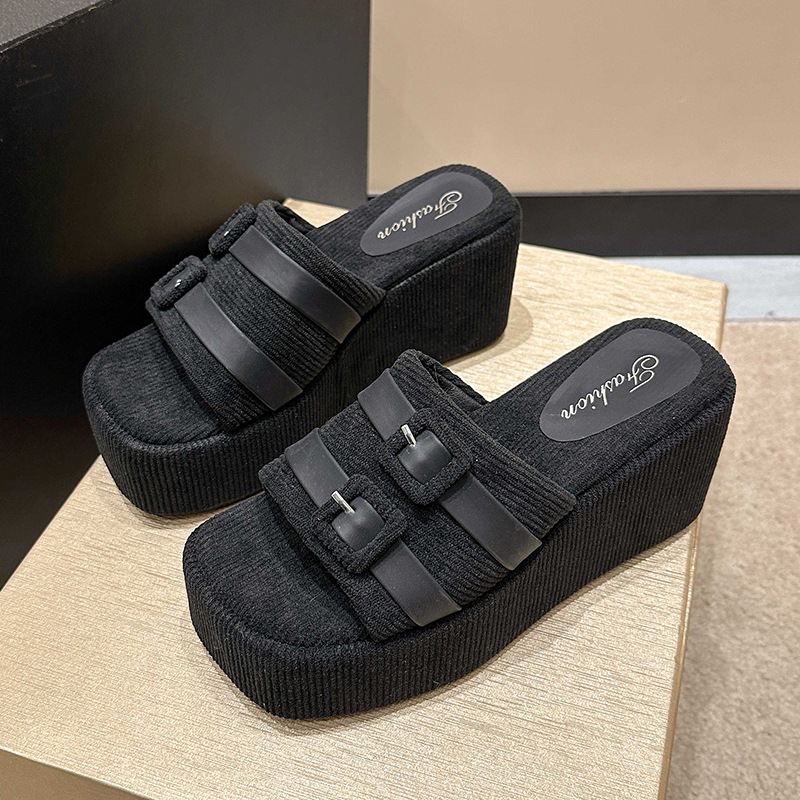 Wedge slippers for women's outer wear 2024 summer new belt buckle Internet celebrity versatile non-slip thick sole slip-on large size wholesale_voghion.com