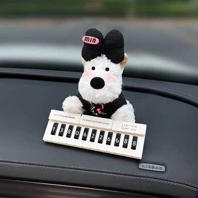 2026 New West Highland Car Nömrəli dayanma kartı - m-black-tie-black-sweater-black-and-pink-bag-west-highland-piano-brand