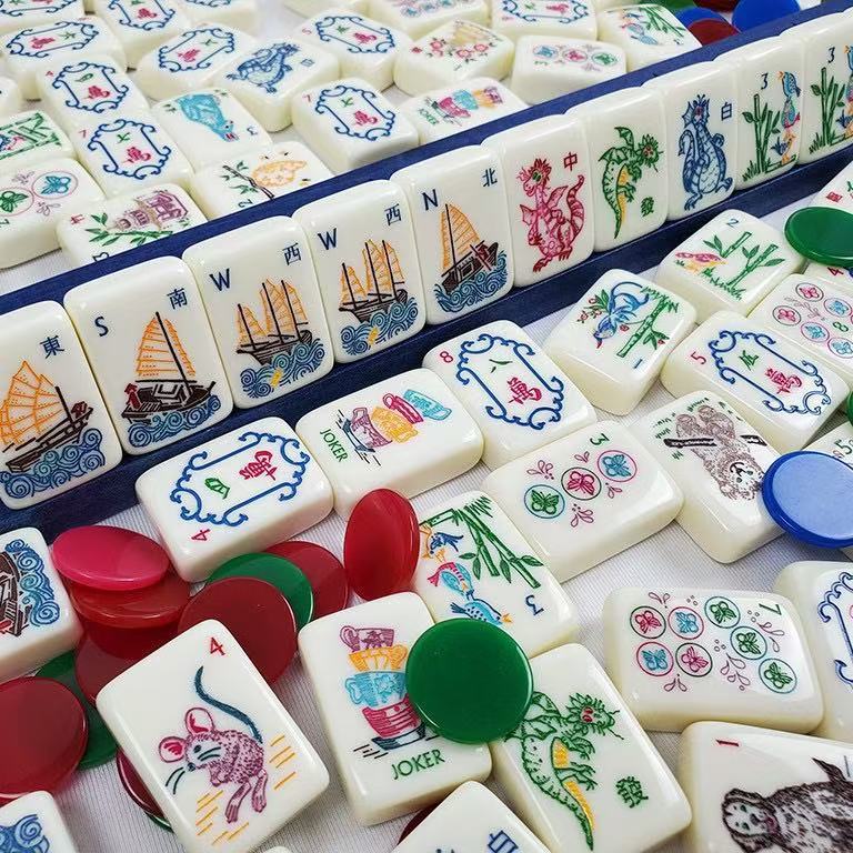 American-style off-white natural acrylic mahjong tiles, portable for outdoor gatherings, chess and card entertainment, off-white mahjong tiles