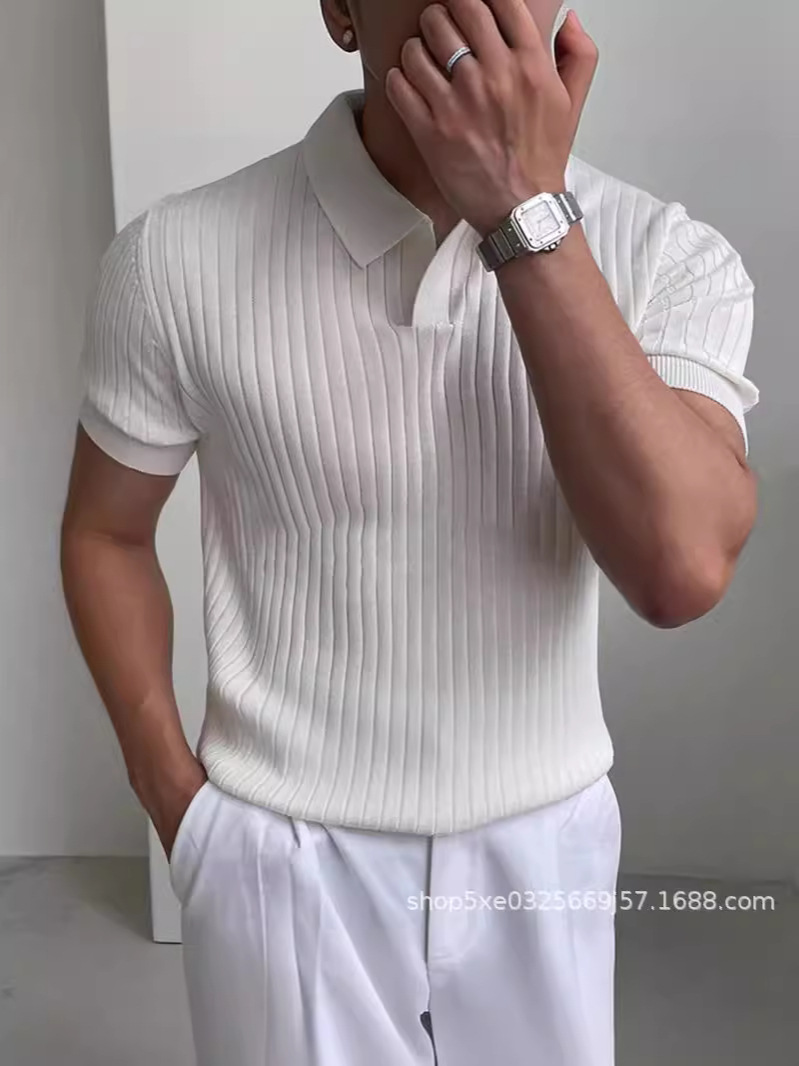 Camisa de polo de punto cruzado con cuello en v de productos europeos, suéter de manga corta elástico ajustado para hombre, solapa, camiseta fresca, suéter de seda helado