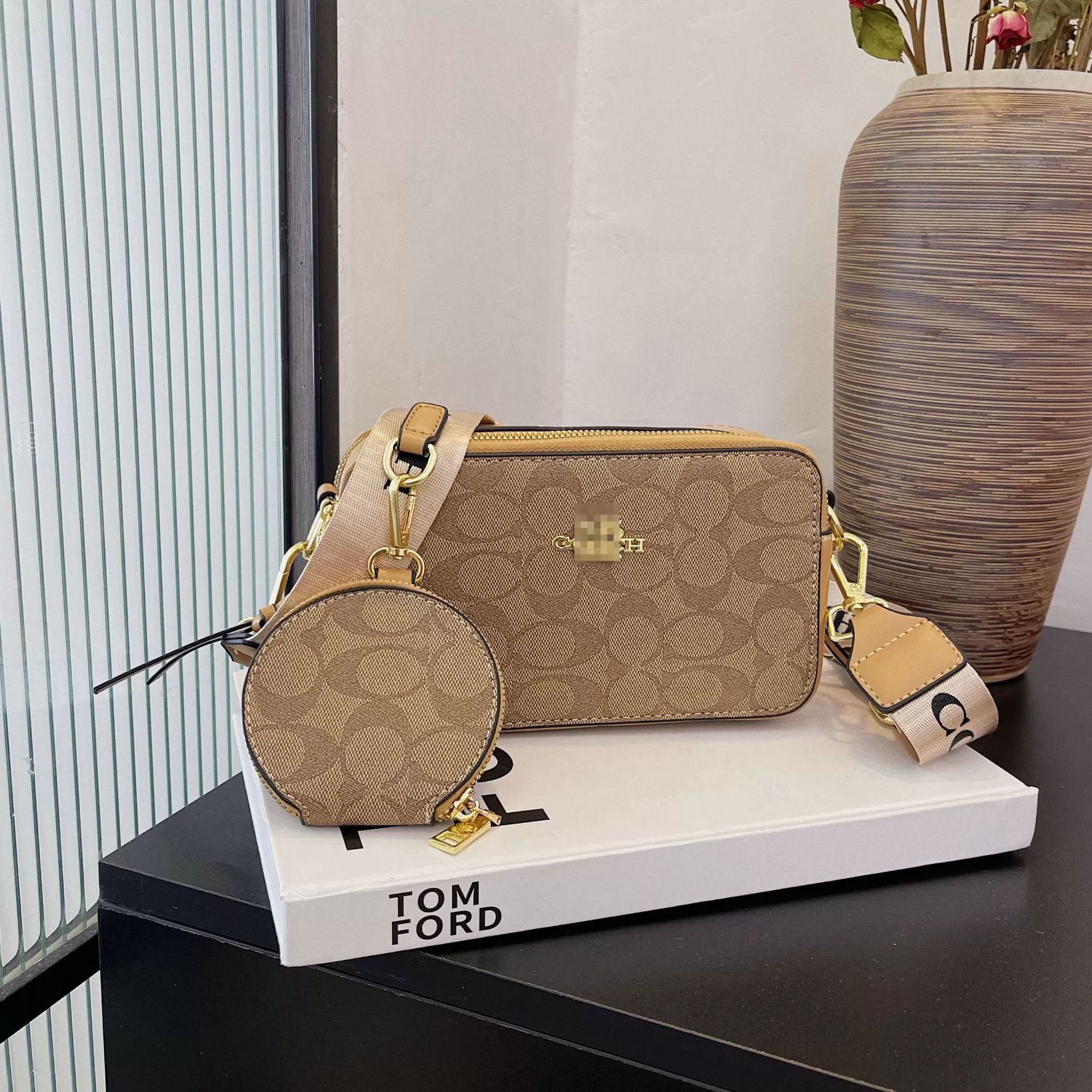 Модная дикая цепочка маленькая квадратная сумка новая одностолетная ручная сумка подмышки женская сумка