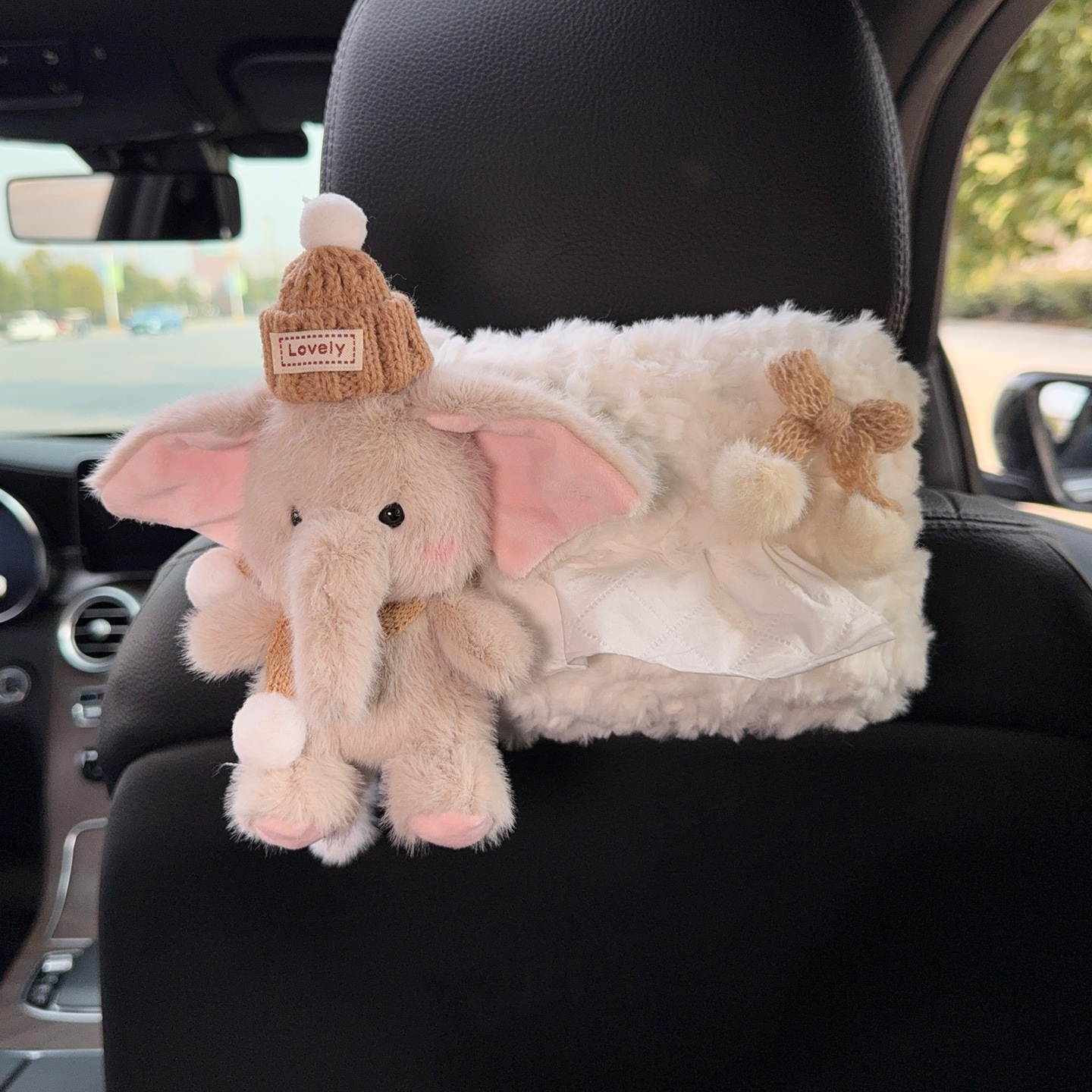 Car Tissue Box, High-End Creative Elephant Cute Tissue Holder, Cartoon Car Hanging Bag, Hanging Little Elephant Accessory for Women