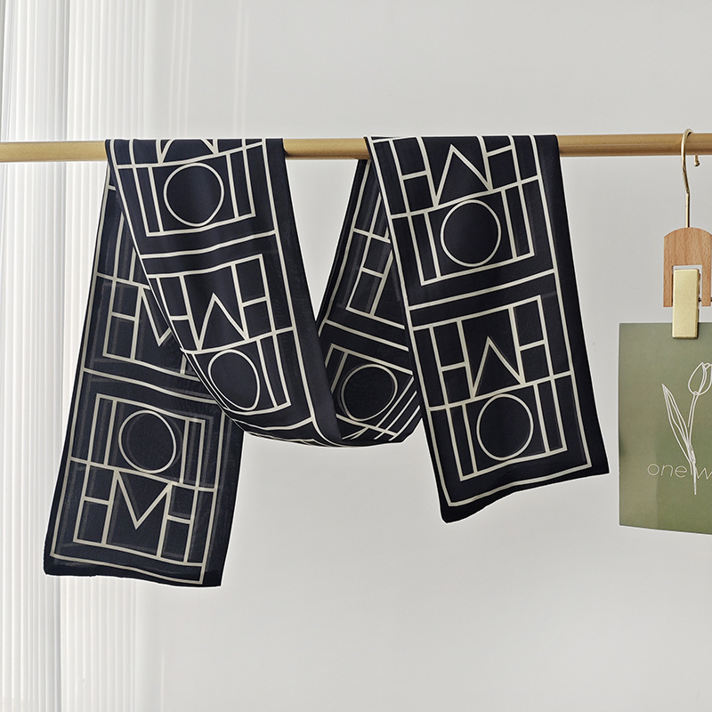 2025 primavera y verano nuevo diseño de bufandas de seda larga temperamento universal bufandas de correa roja en línea