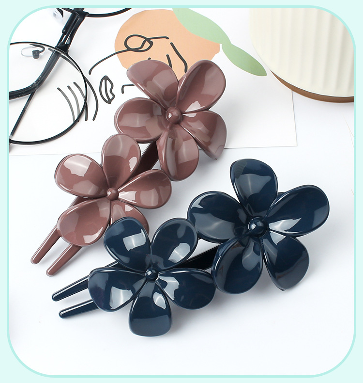 Vintage Style Flower Plastic Resin Stoving Varnish Hair Clip 1 Piece display picture 1