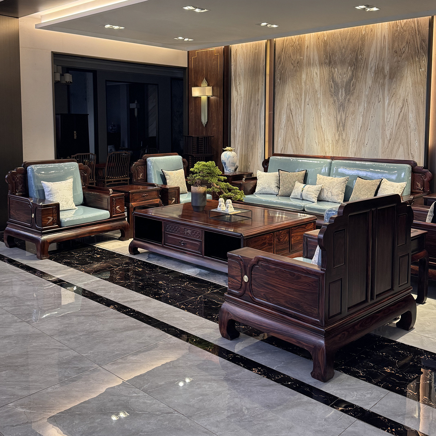 Mahogany Sofa New Chinese Style Broad-Leaf Rosewood Living Room Solid Wood Sofa Indonesian Black Rosewood Wide Armrest Upholstered Sofa